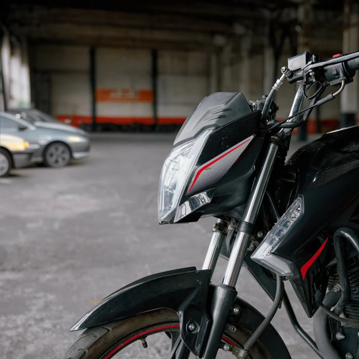 parking interieur voiture moto 1 700x700